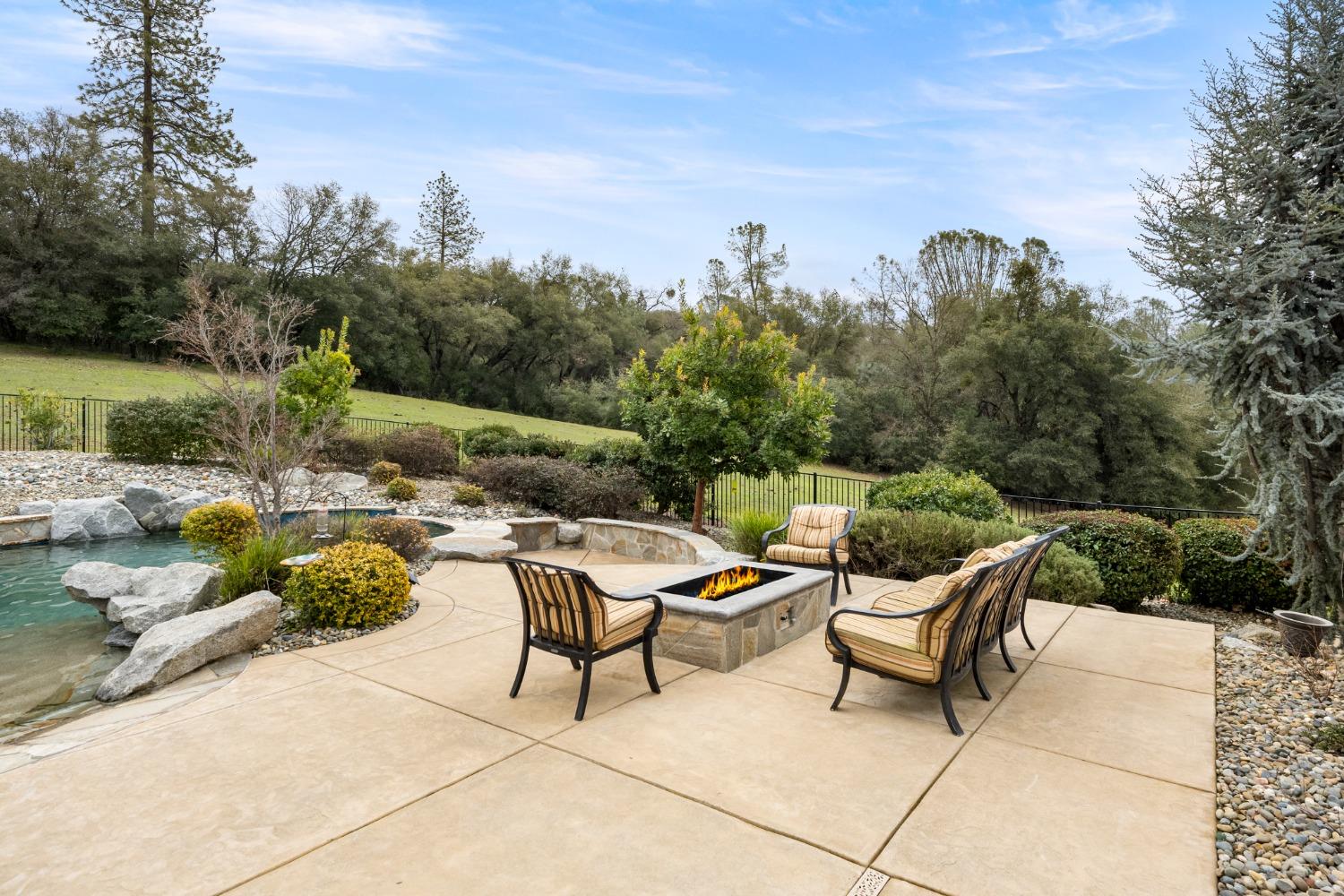 3901 Coon Hollow Road