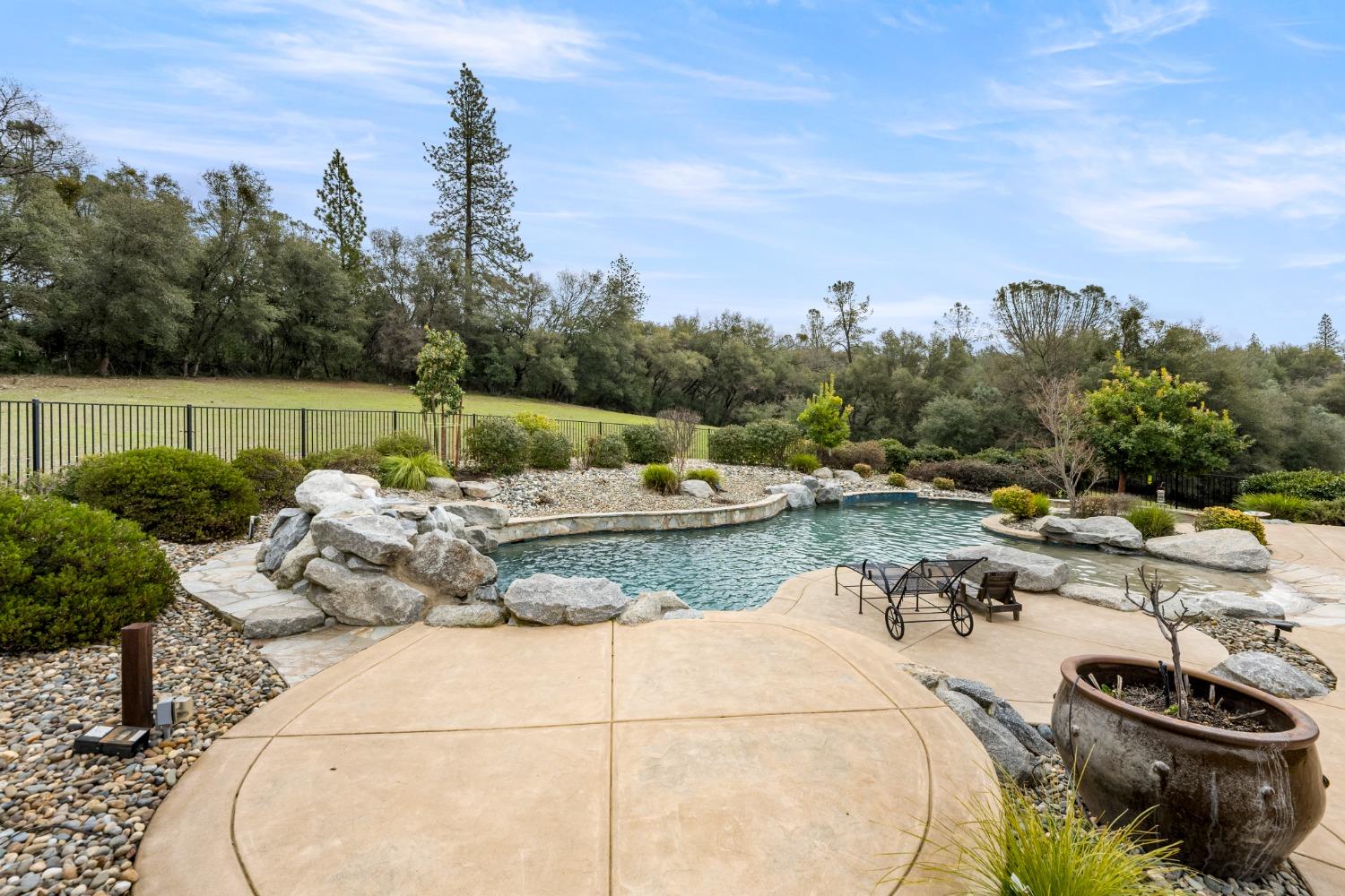 3901 Coon Hollow Road