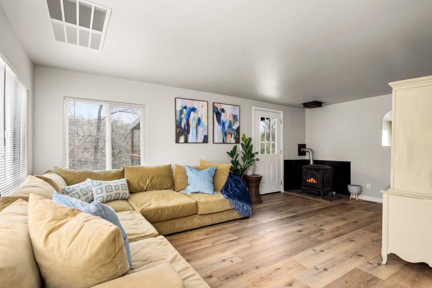 3901 Coon Hollow Road