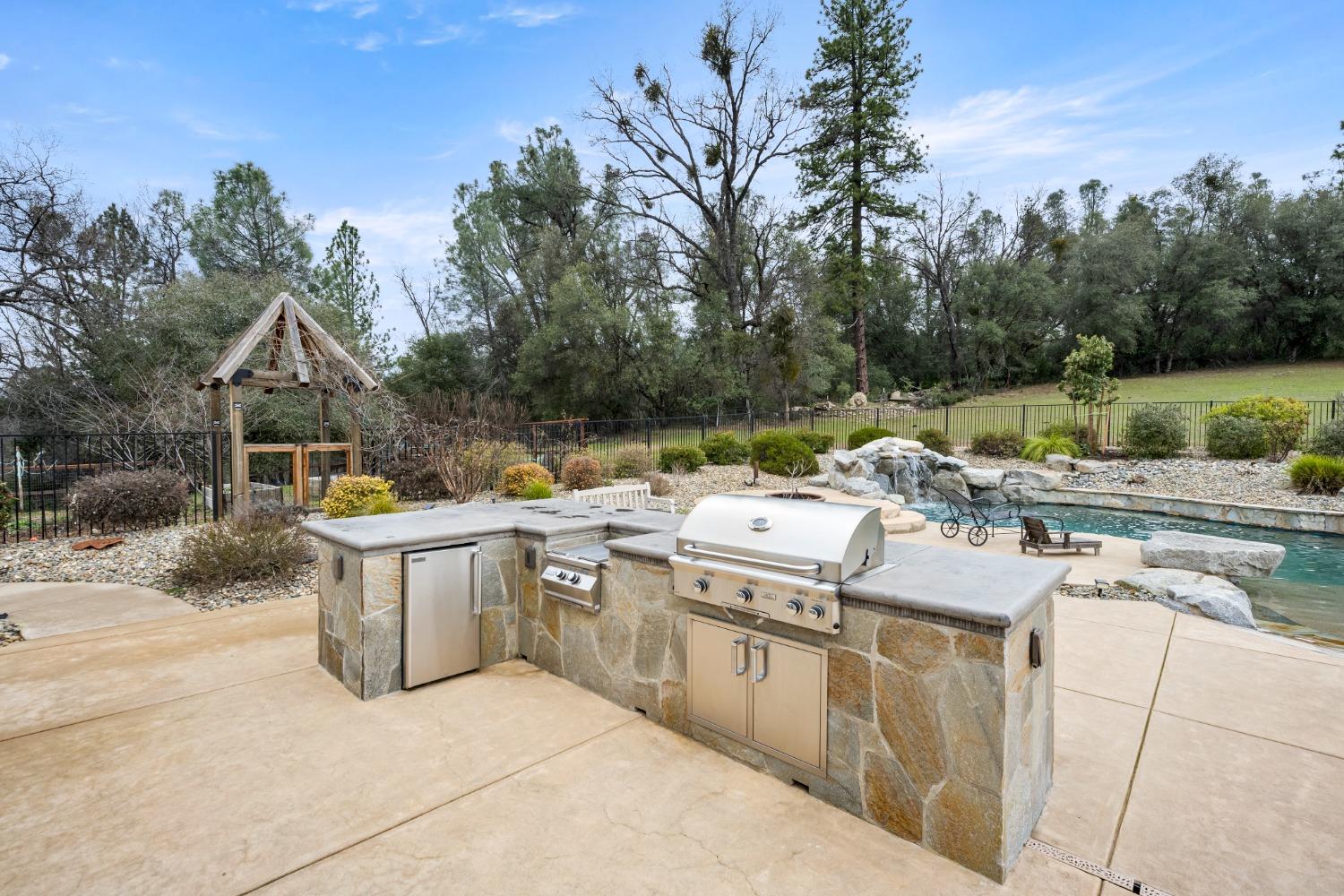 3901 Coon Hollow Road