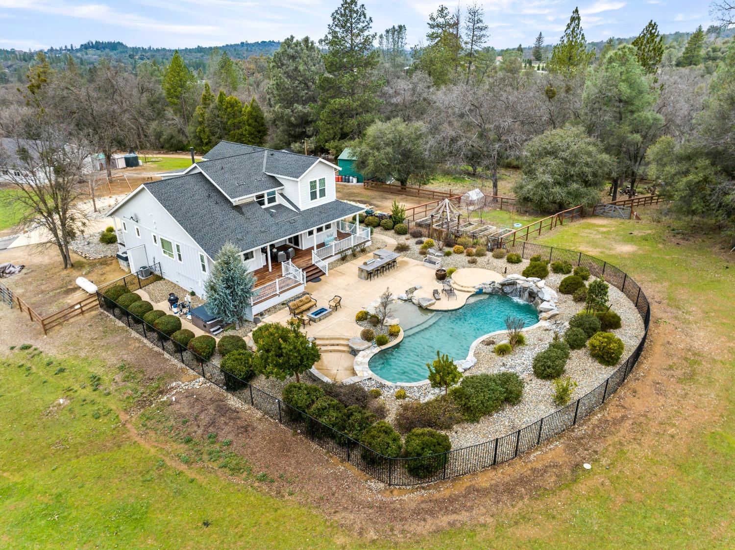 3901 Coon Hollow Road