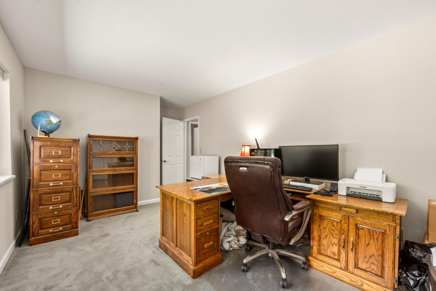 1001 E El Largo Drive