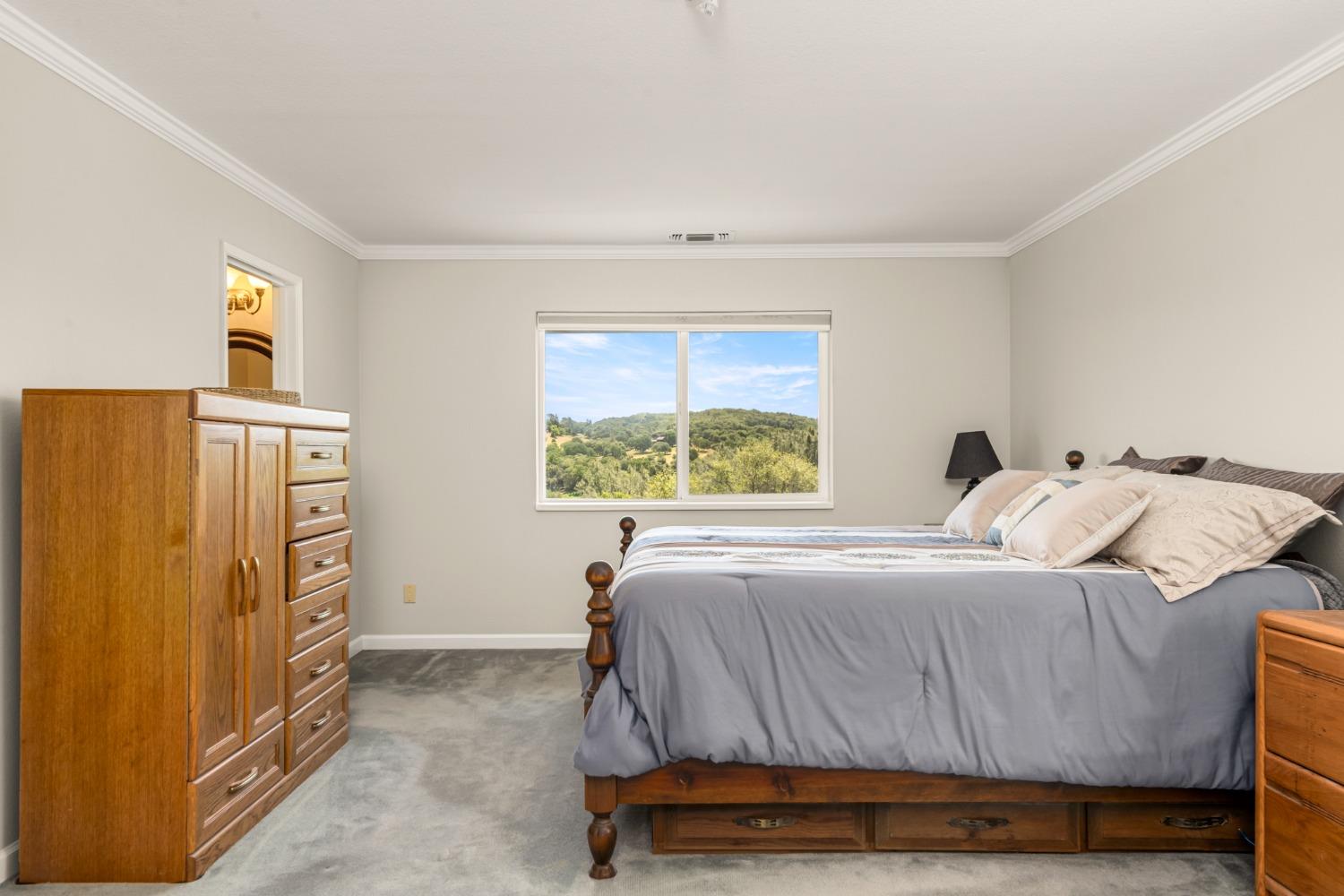 1001 E El Largo Drive