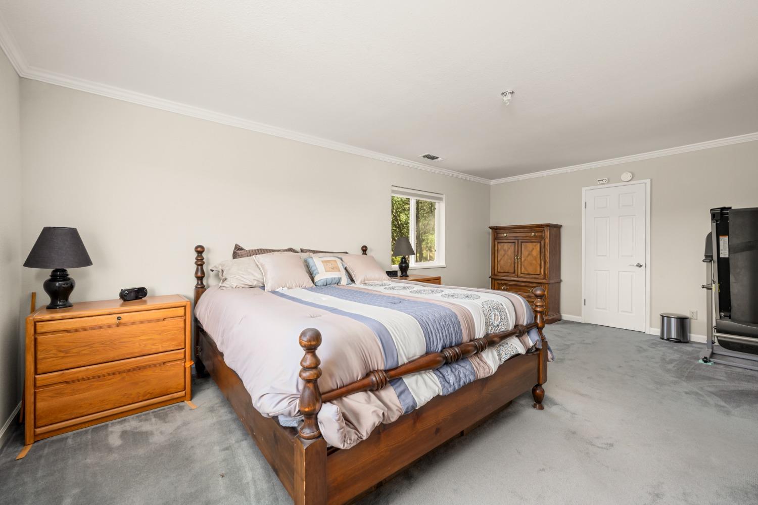 1001 E El Largo Drive