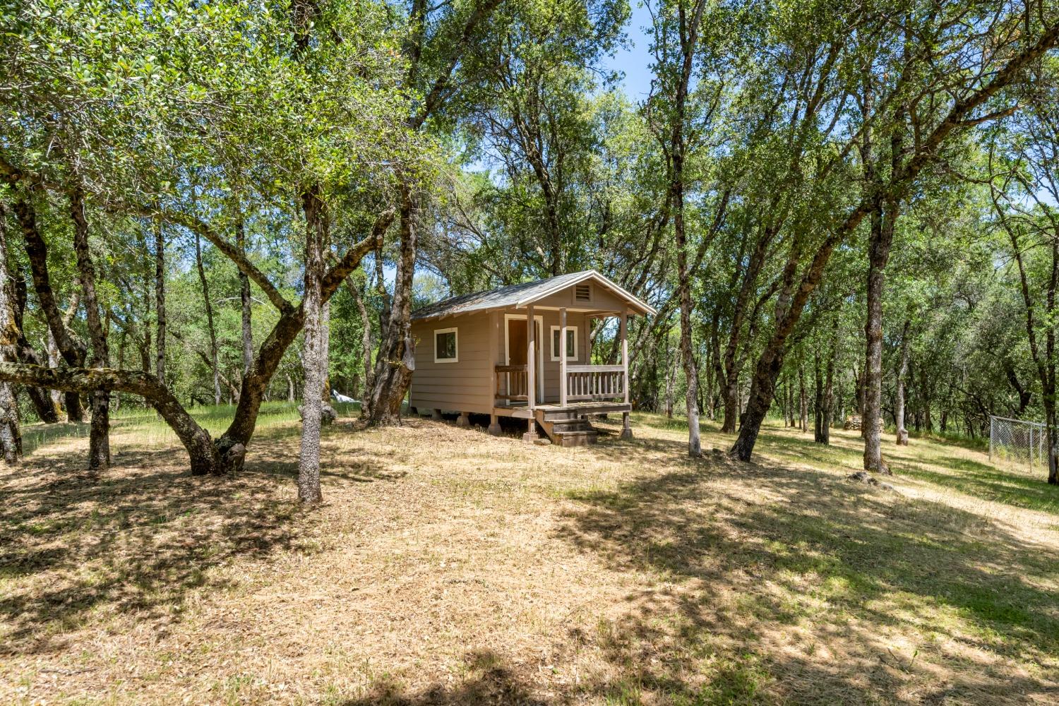 1001 E El Largo Drive