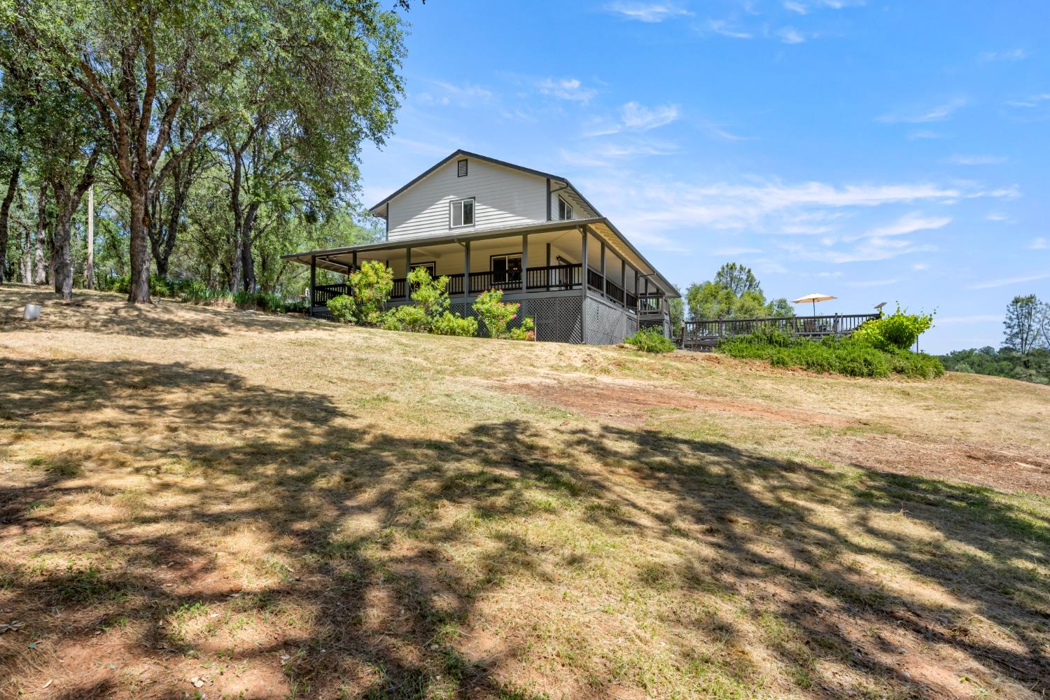 1001 E El Largo Drive