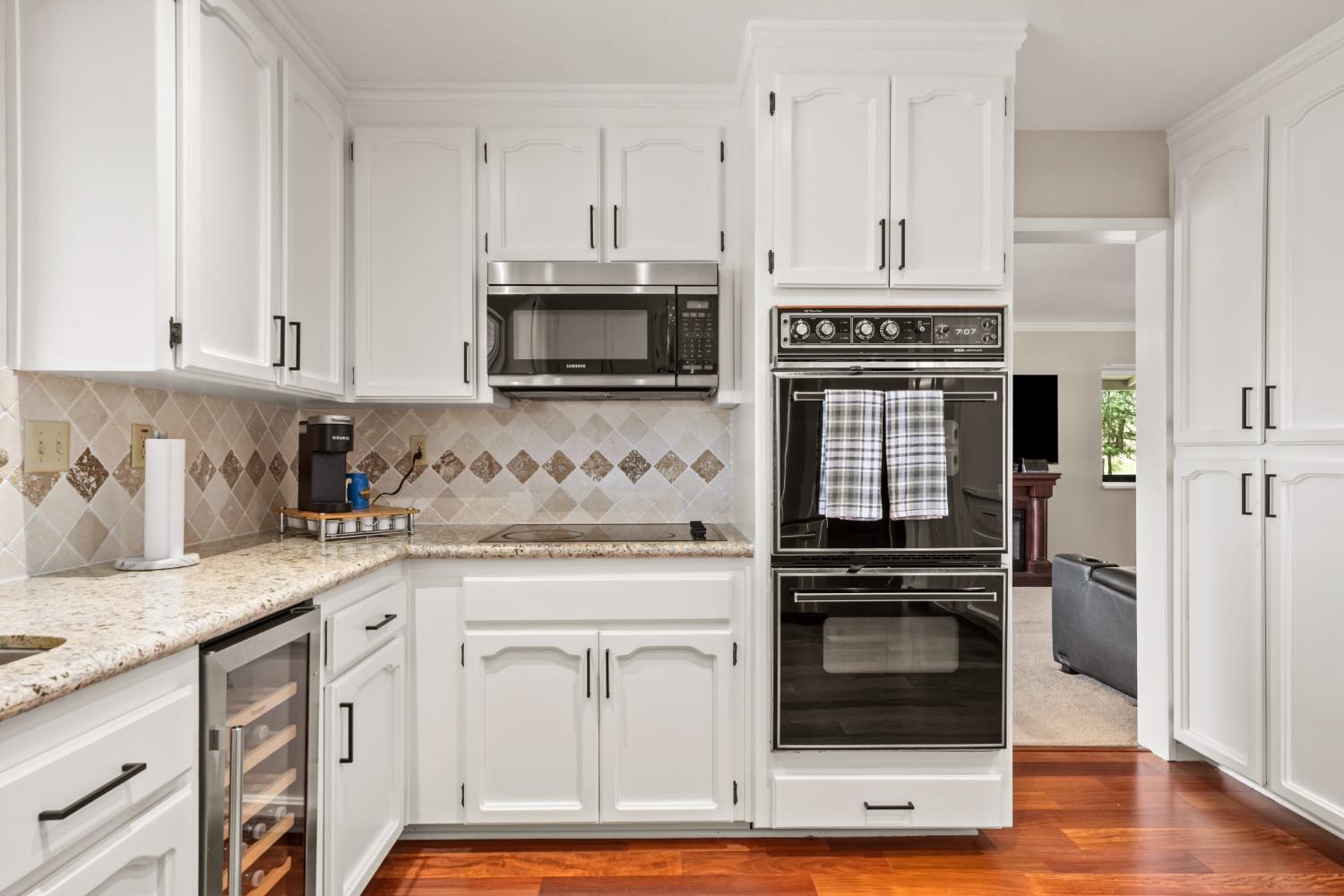 1001 E El Largo Drive