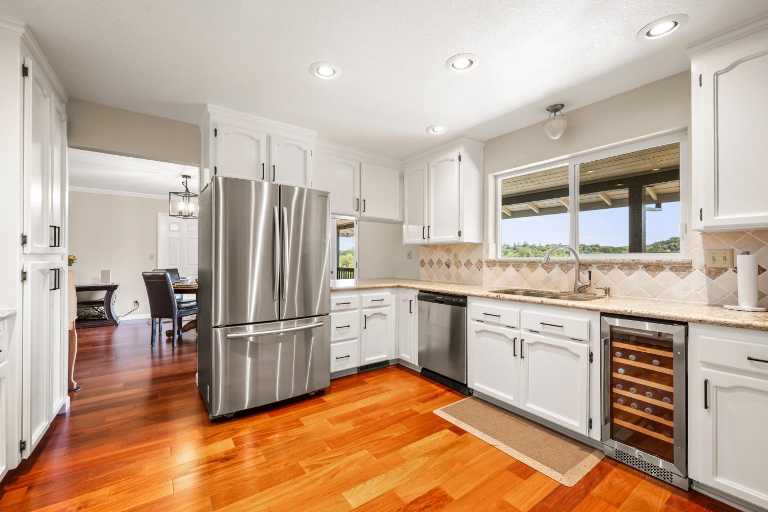 1001 E El Largo Drive