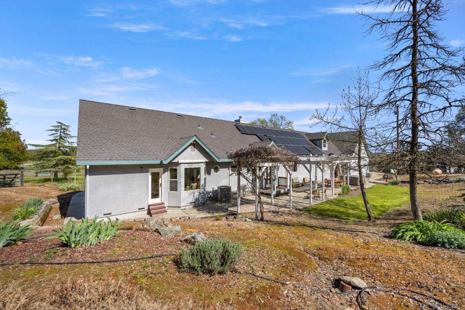 6200 Quartz Drive
