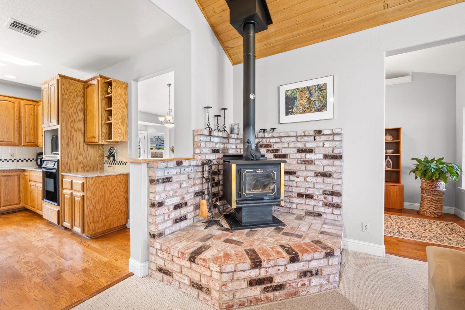 6200 Quartz Drive