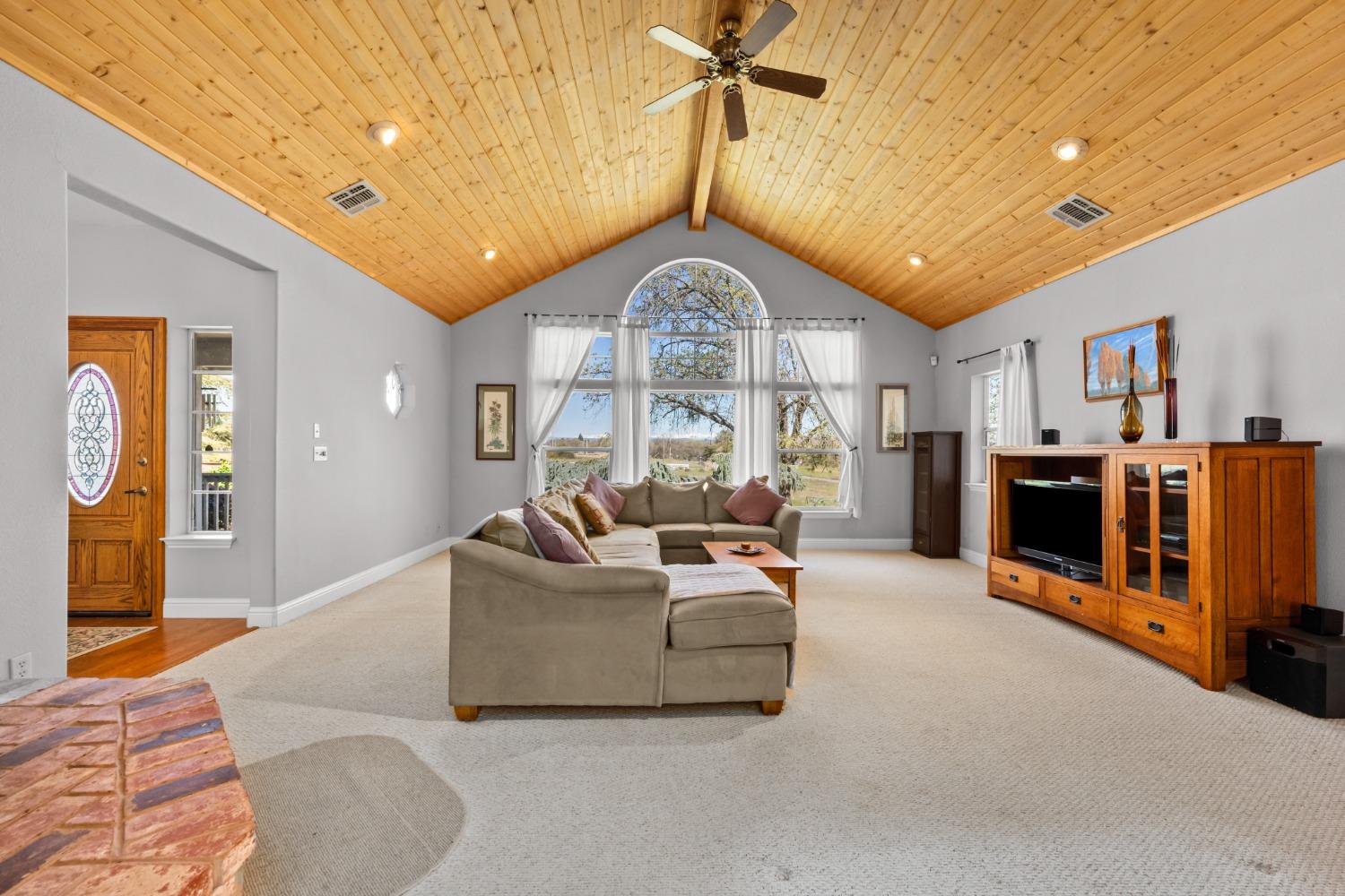 6200 Quartz Drive