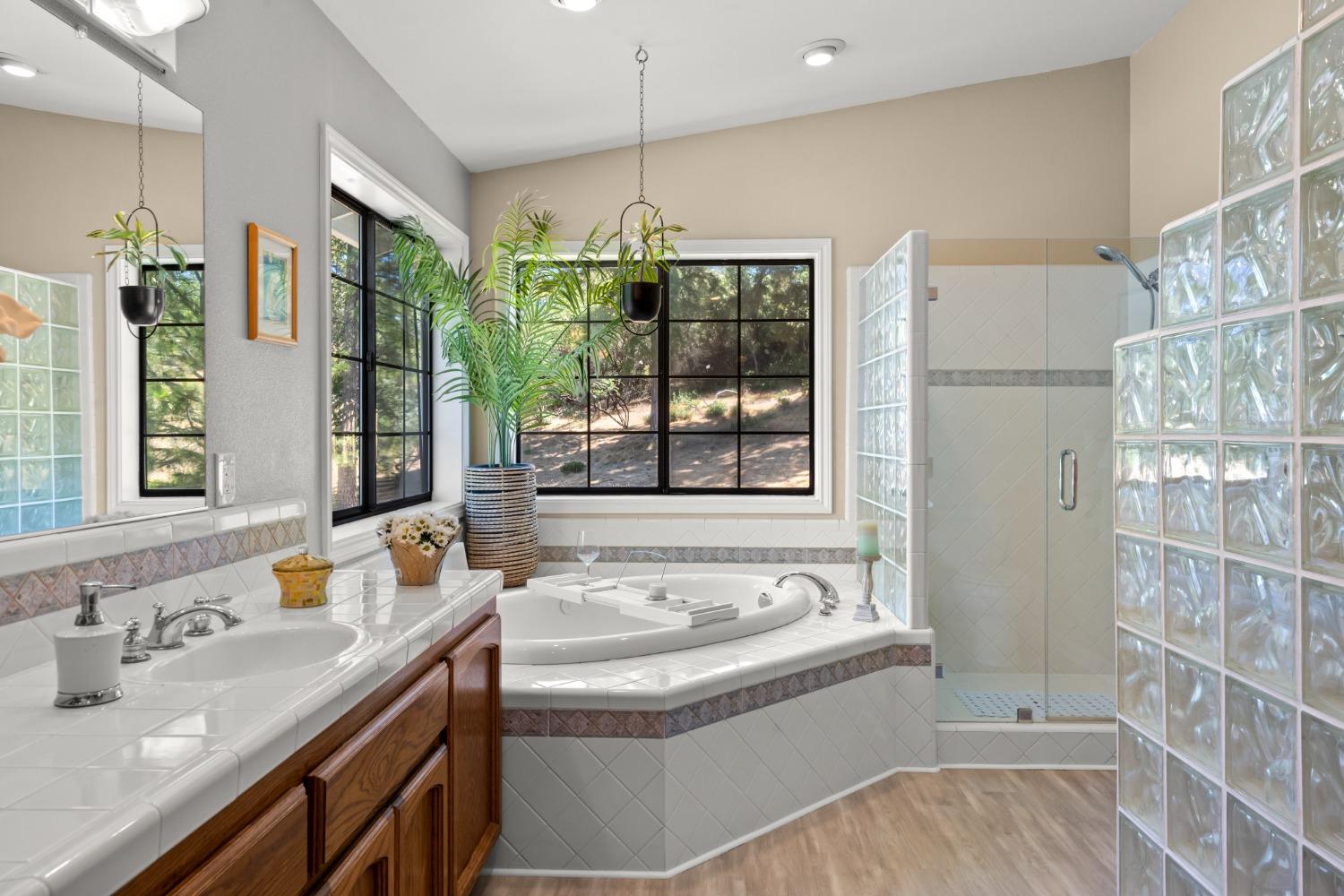 5860 High Lonesome Trail