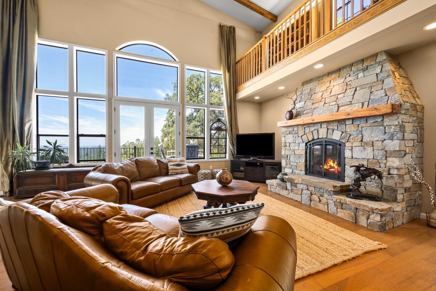 5860 High Lonesome Trail