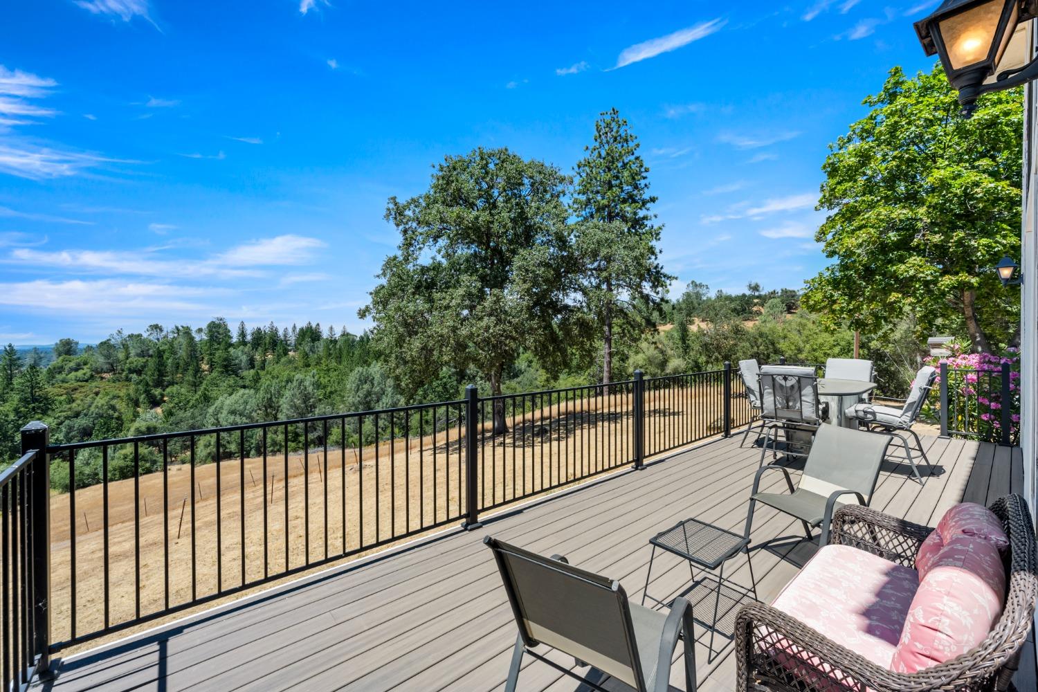 5860 High Lonesome Trail