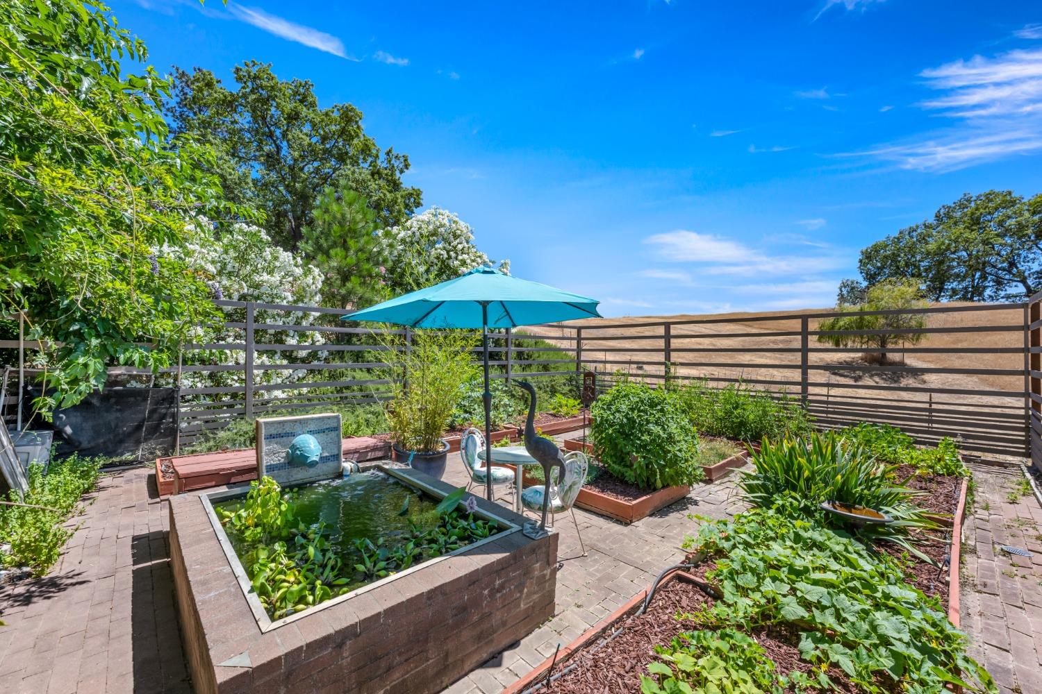 5860 High Lonesome Trail