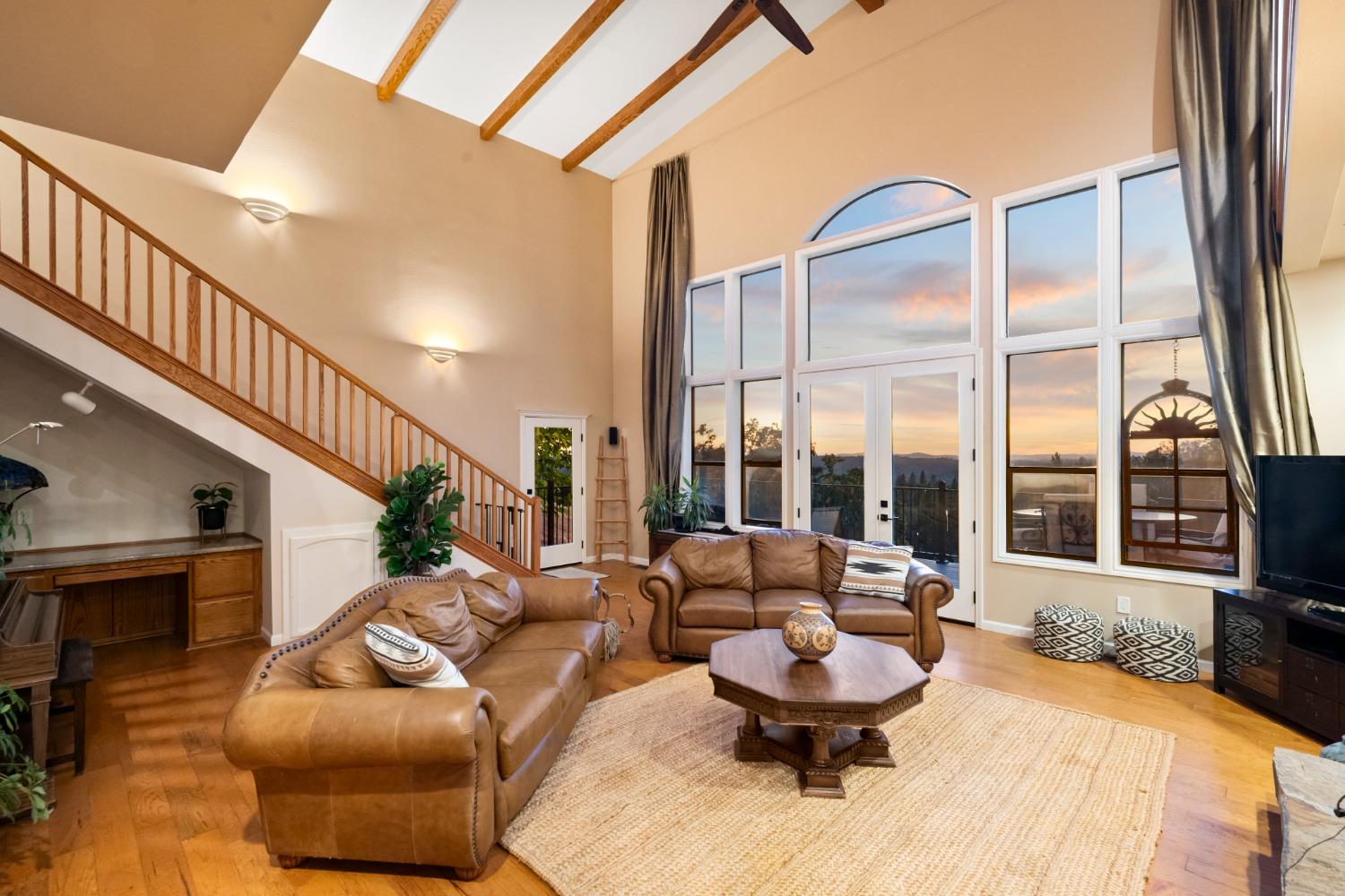 5860 High Lonesome Trail