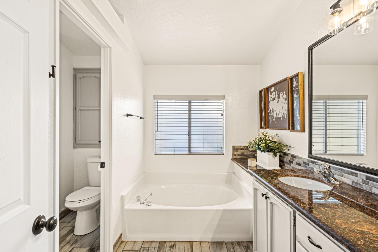 4390 Patterson Drive 295