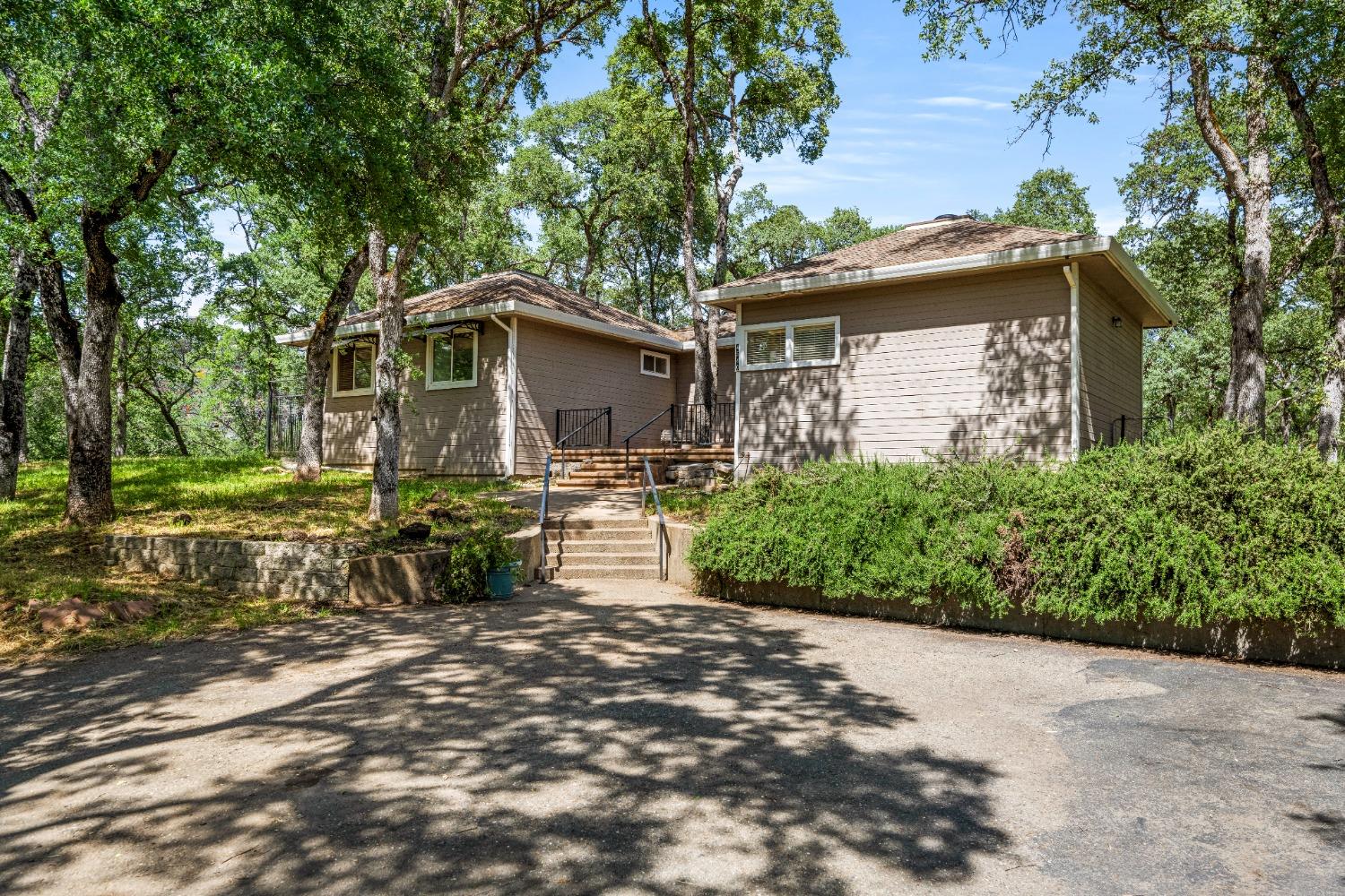 4540 Burnt Oak Drive