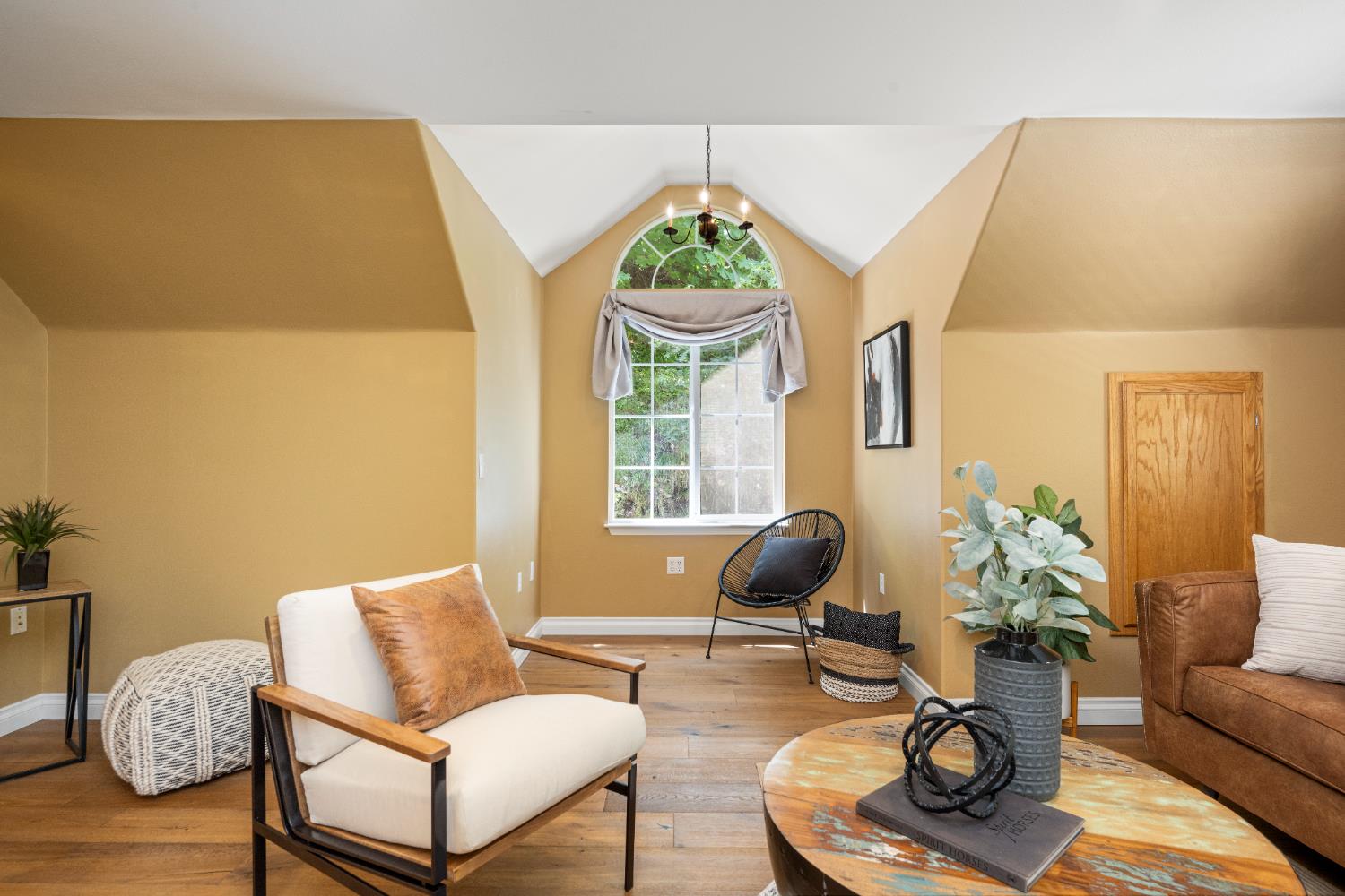 1854 Smith Flat Road