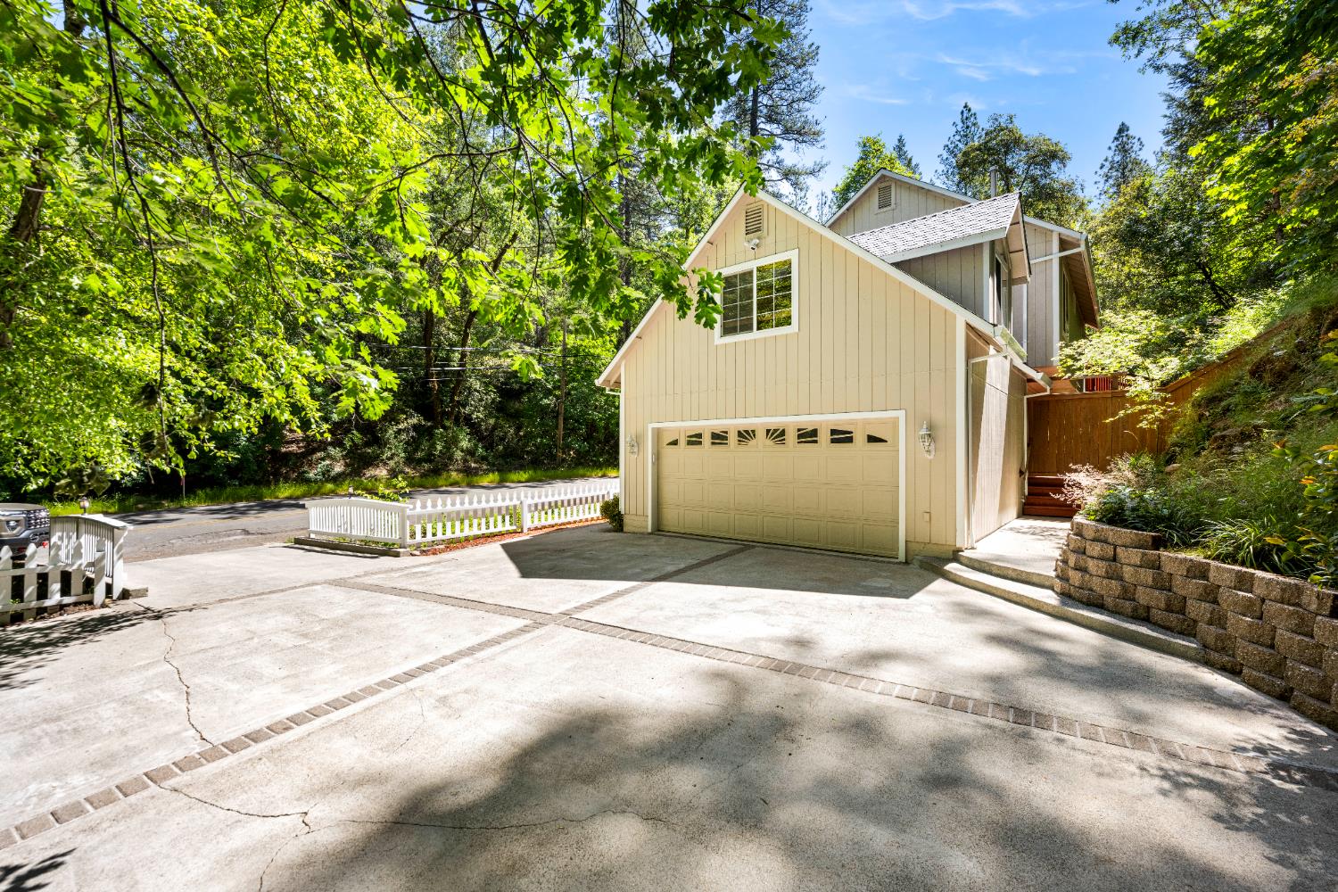 1854 Smith Flat Road