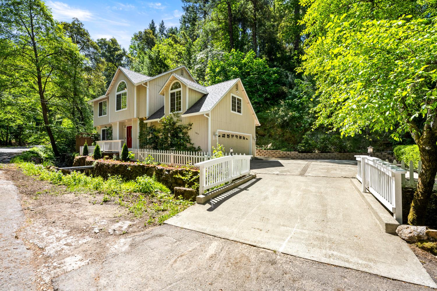 1854 Smith Flat Road