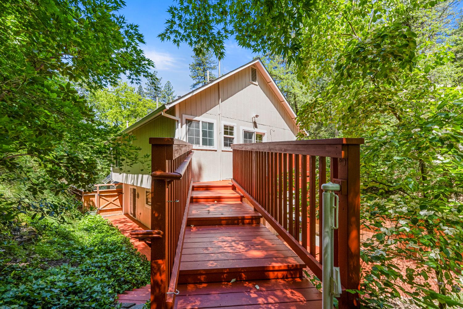 1854 Smith Flat Road