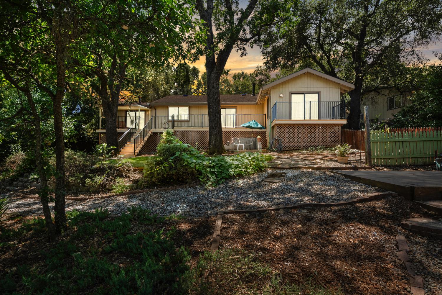2406 Knollwood Drive