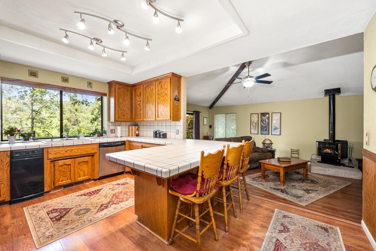 2406 Knollwood Drive