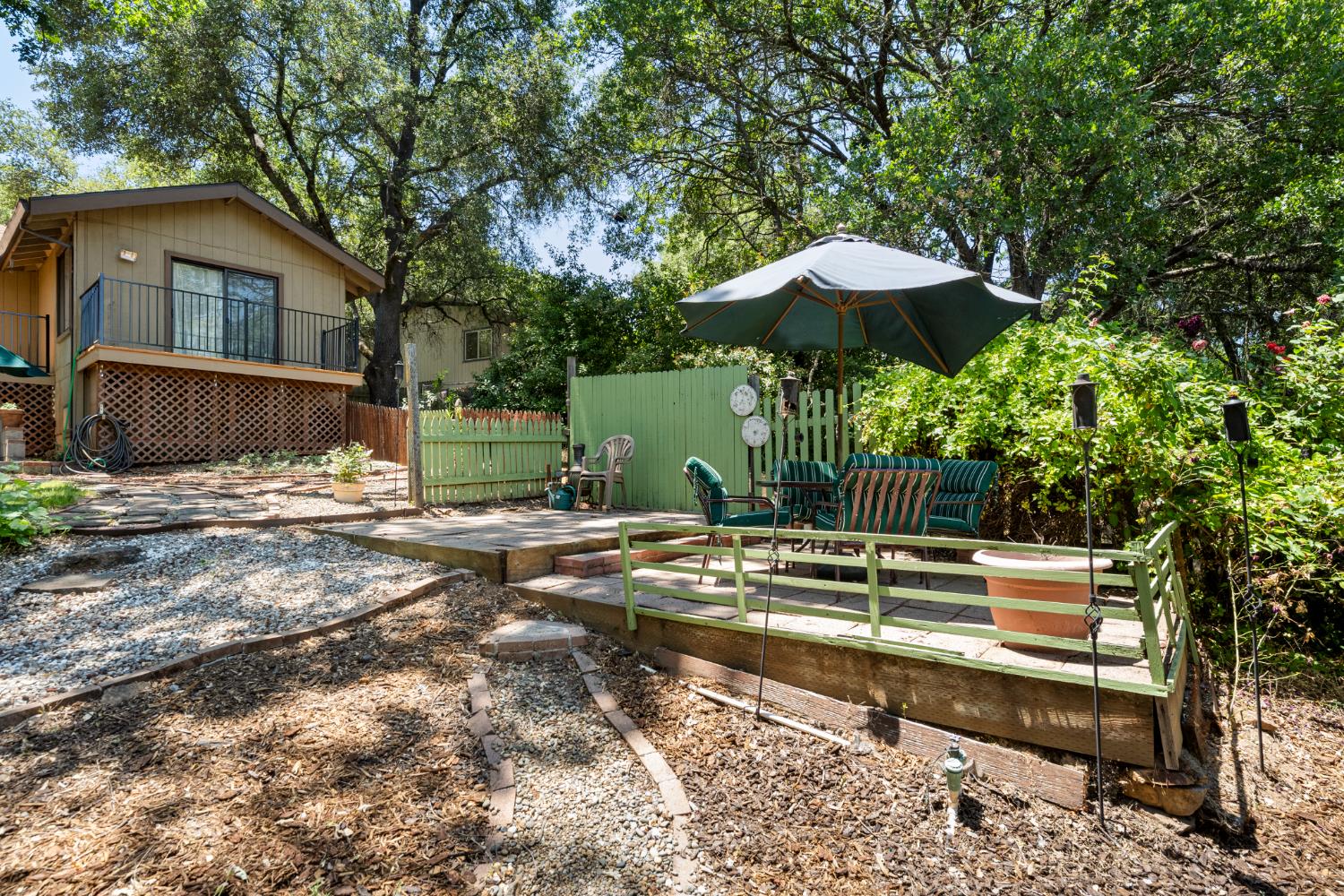 2406 Knollwood Drive