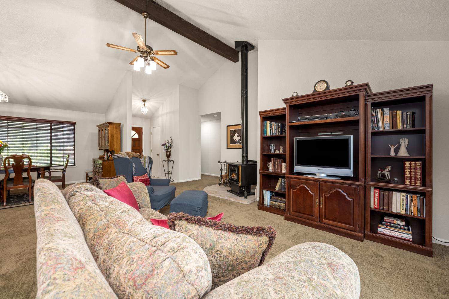 2406 Knollwood Drive