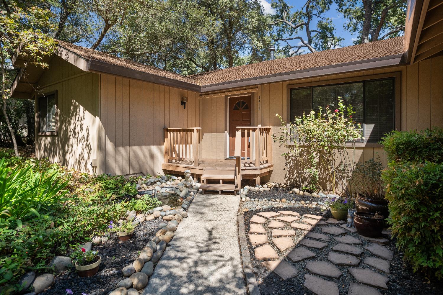 2406 Knollwood Drive