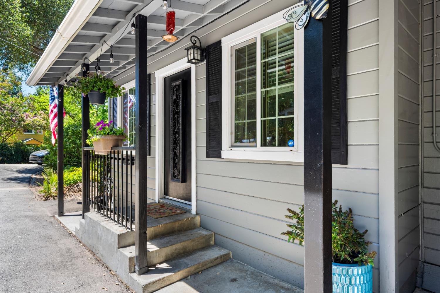 325 Union Street