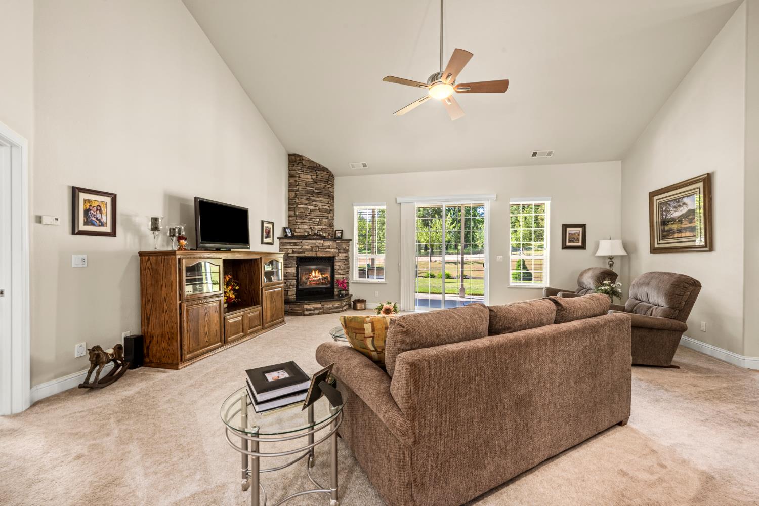 4350 White Rose Lane