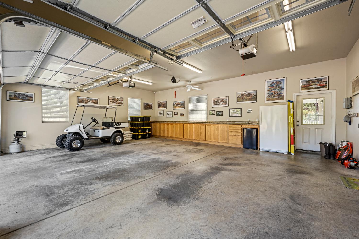 4350 White Rose Lane