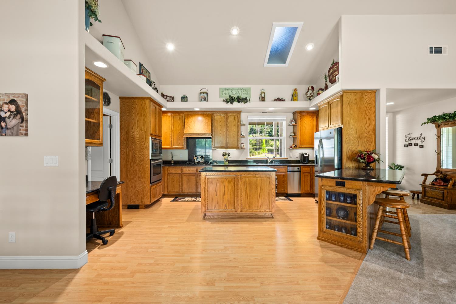 4350 White Rose Lane