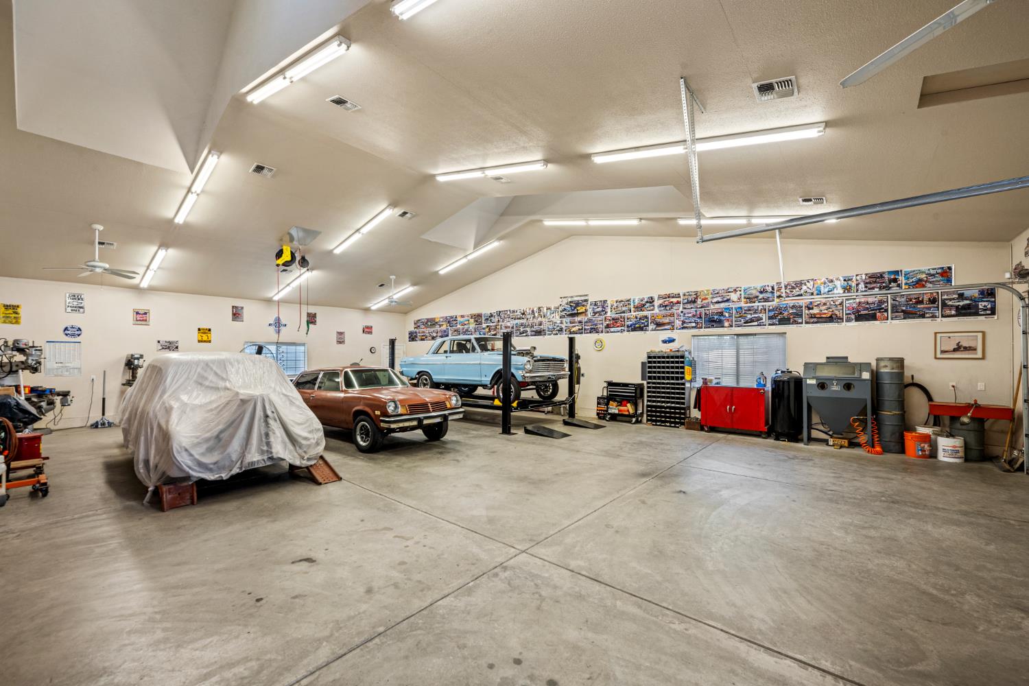 4350 White Rose Lane