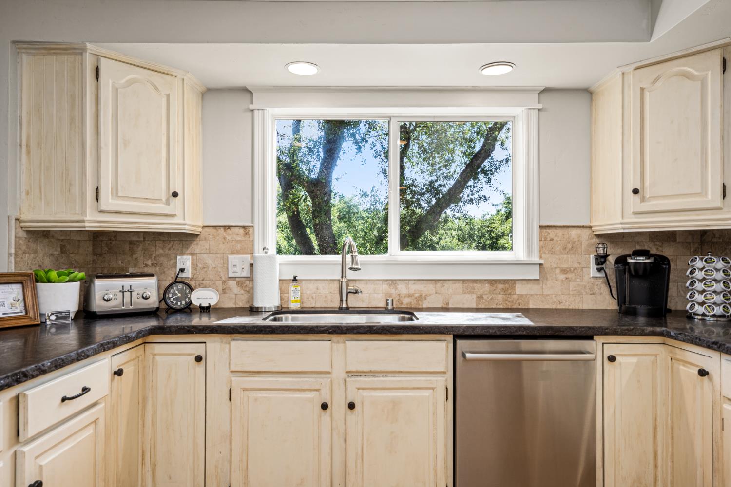 615 Blue Oak Court
