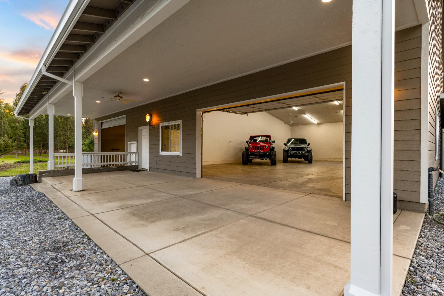 4350 White Rose Lane