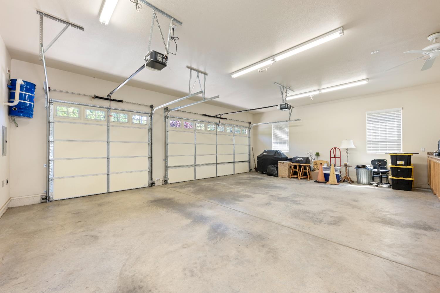 4350 White Rose Lane