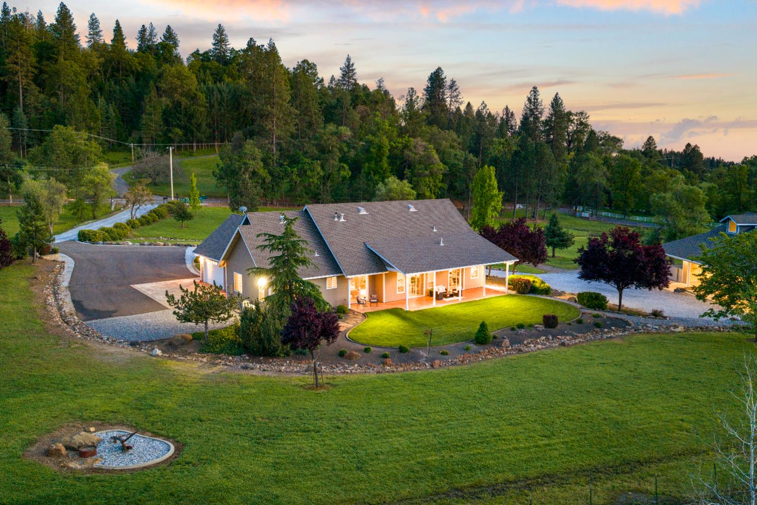 4350 White Rose Lane