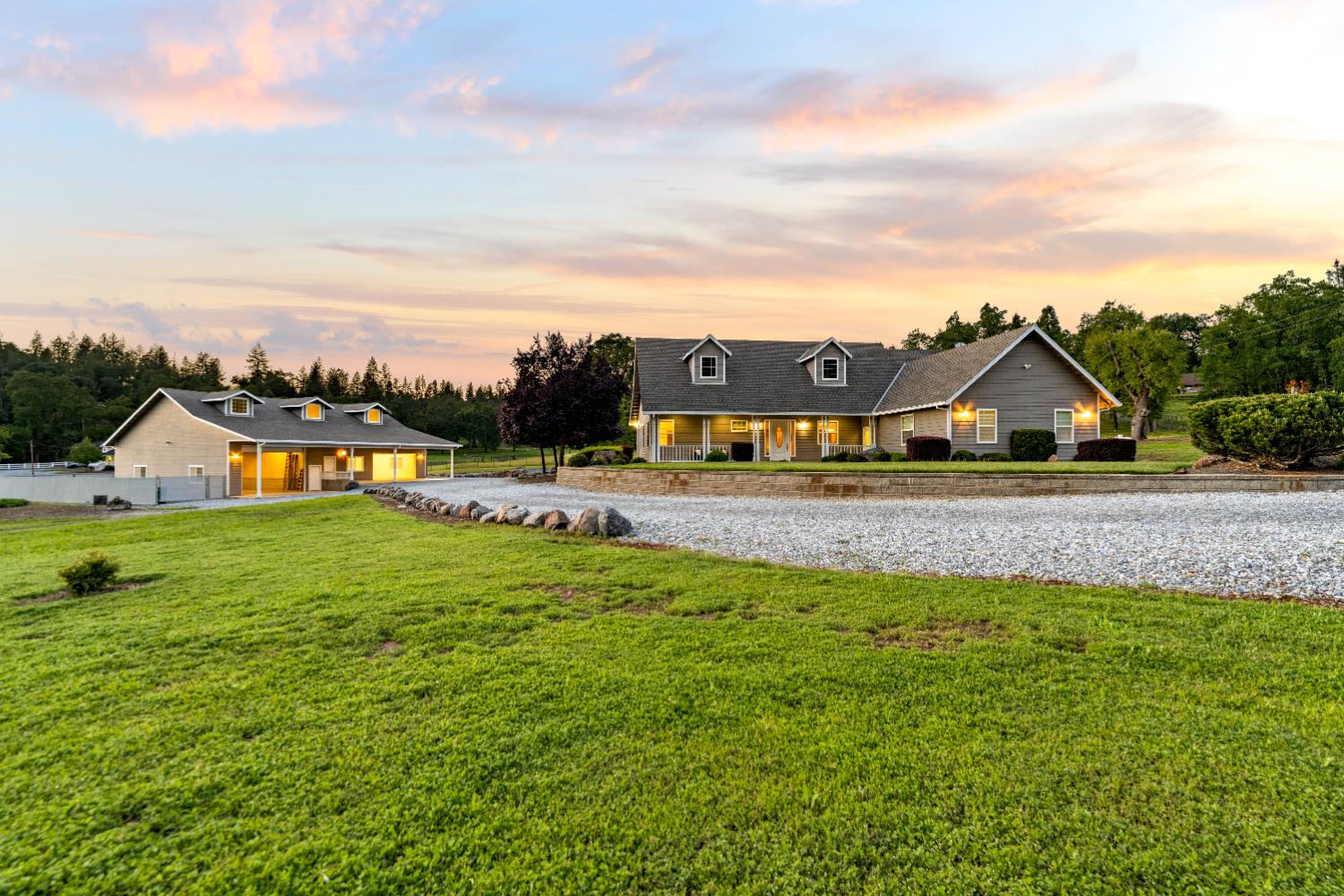 4350 White Rose Lane