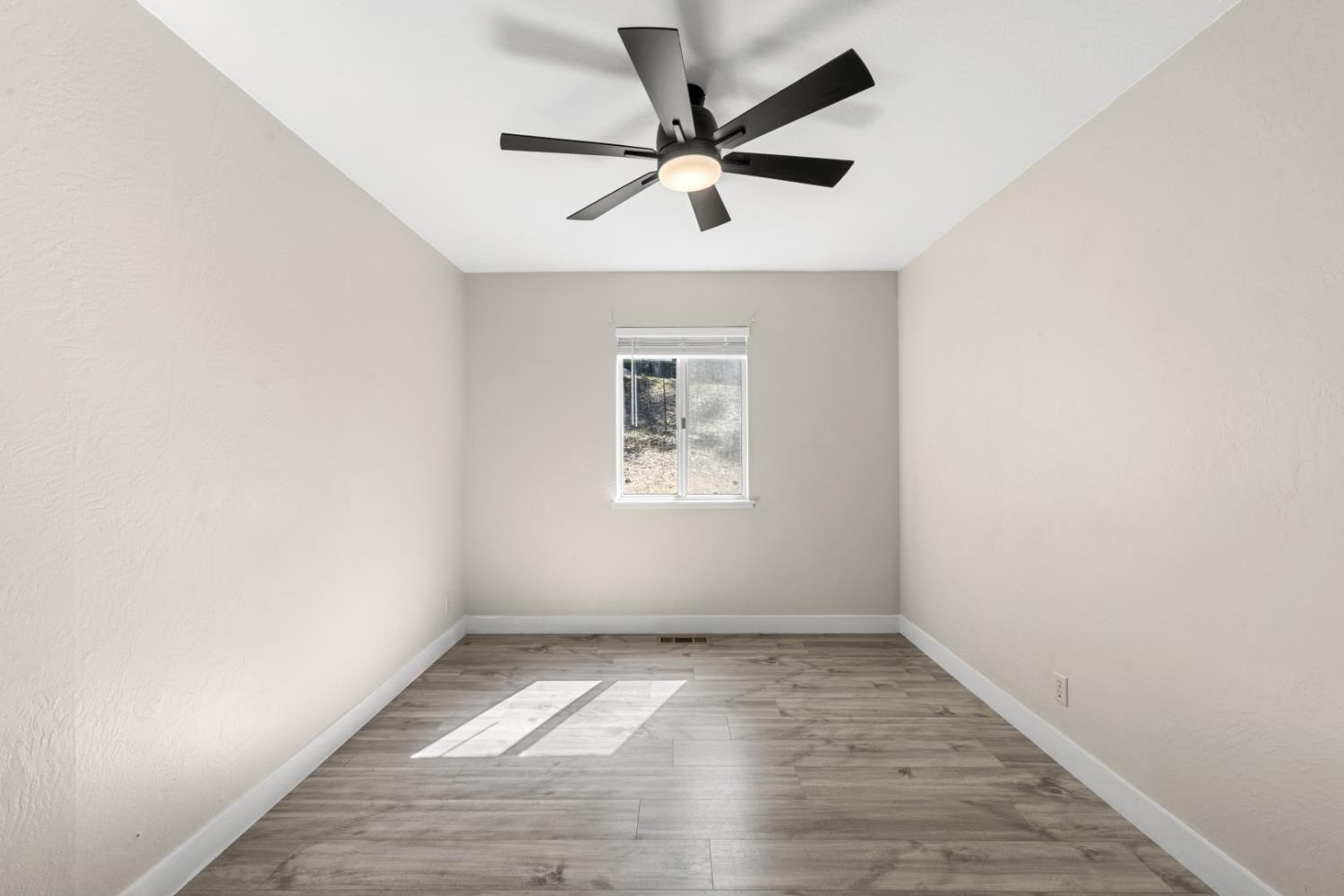 14036 Hilltop Road