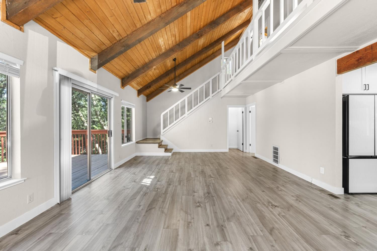14036 Hilltop Road