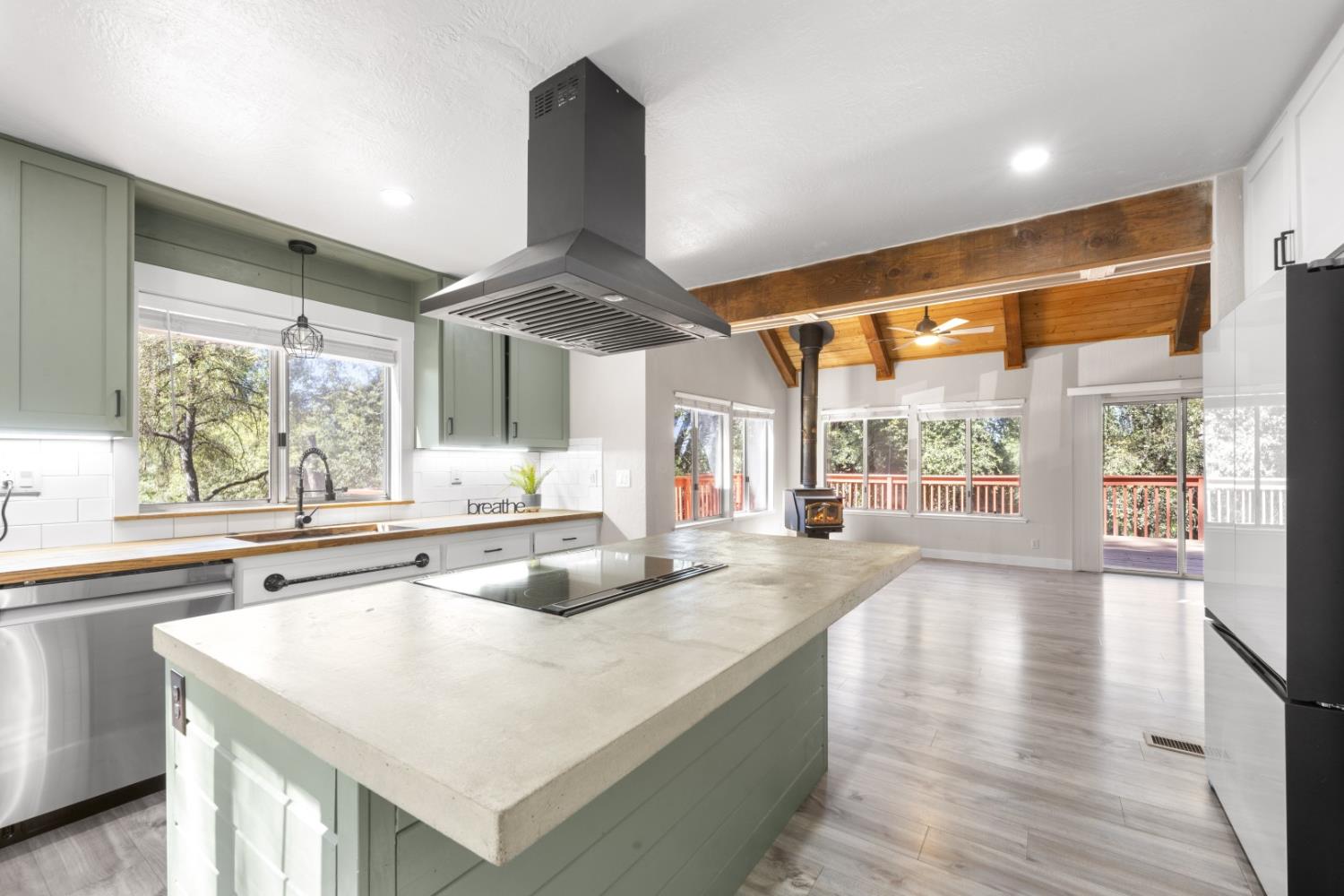 14036 Hilltop Road