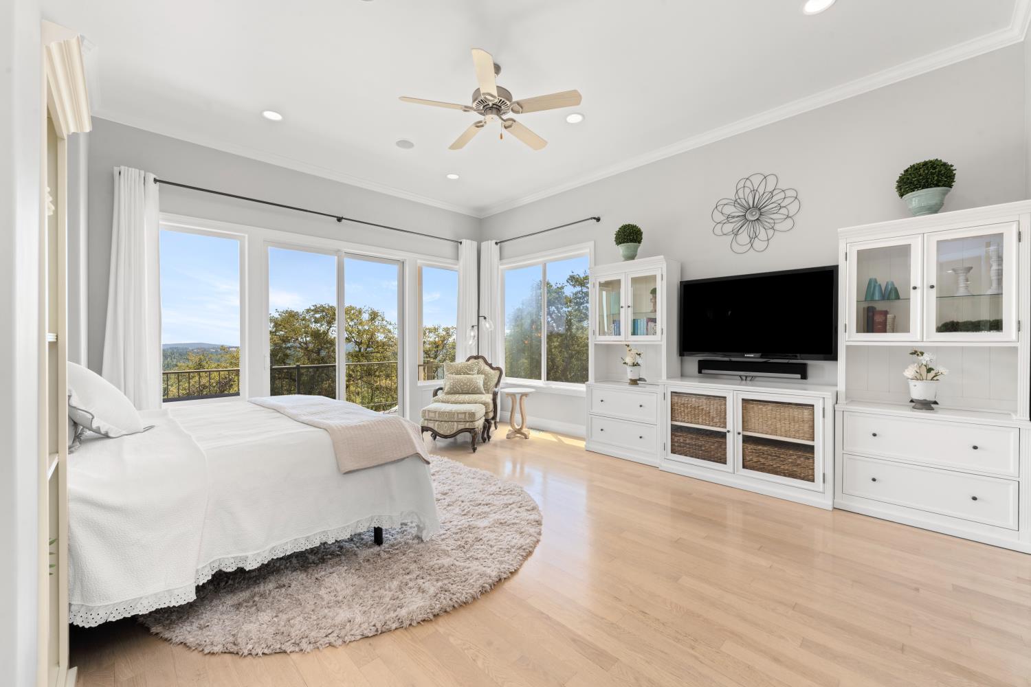 6881 Sagittarius Drive