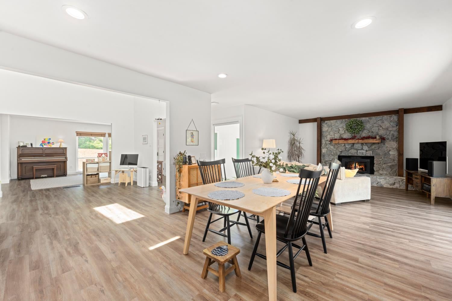 2821 Stanford Lane