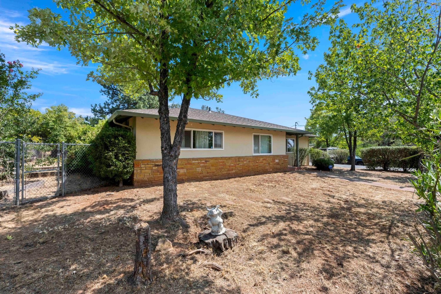 2693 Westwood Drive