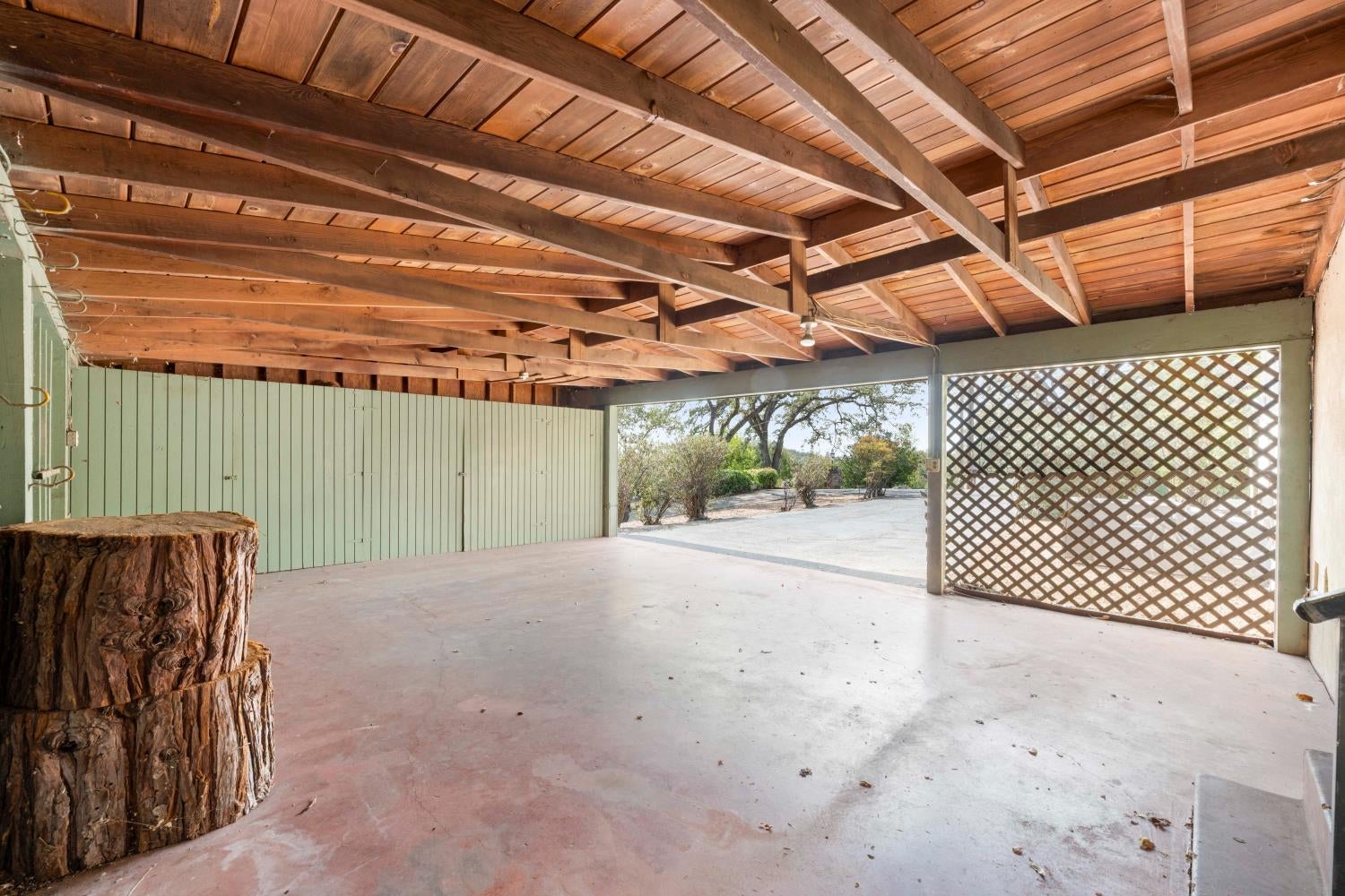 2693 Westwood Drive