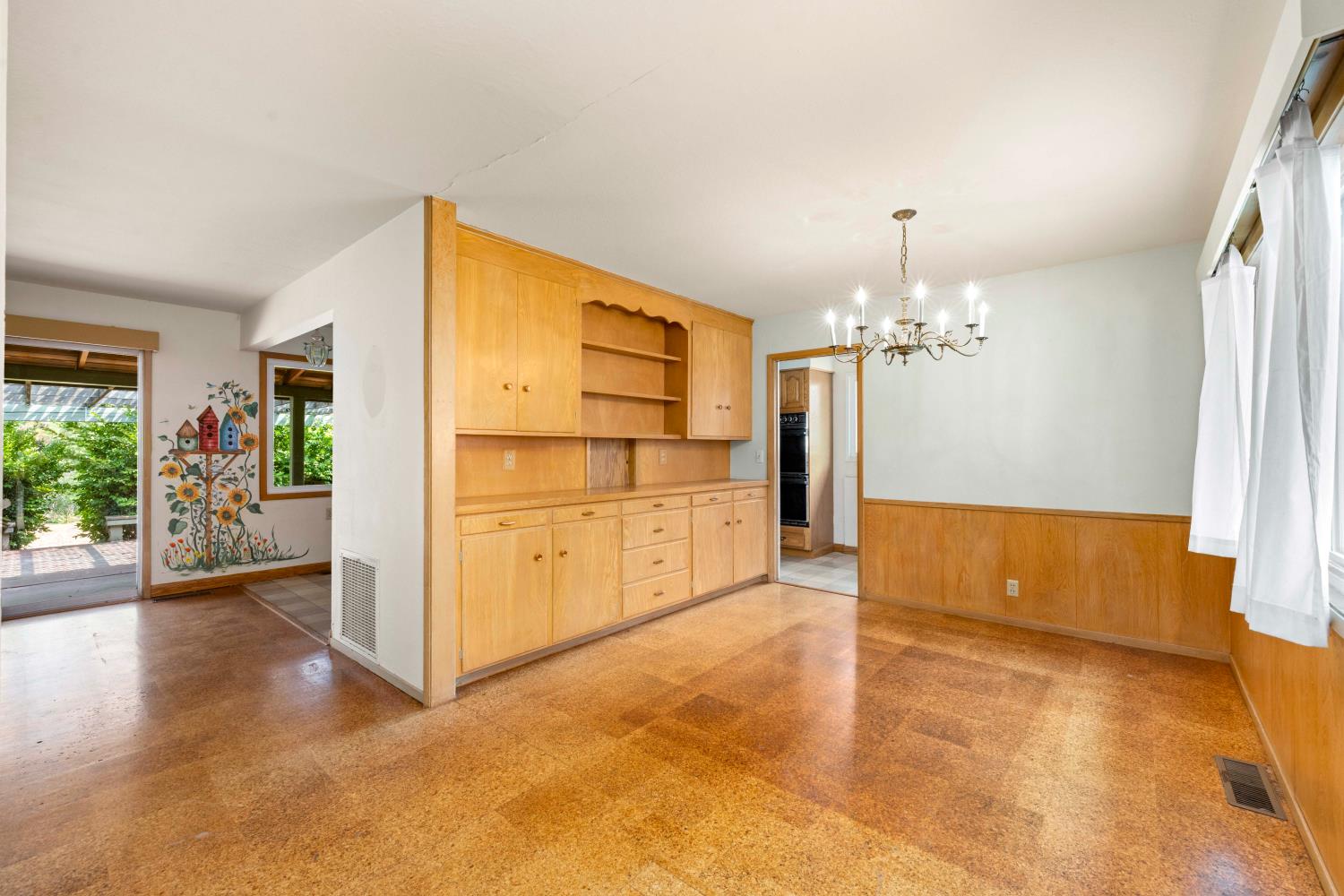 2693 Westwood Drive