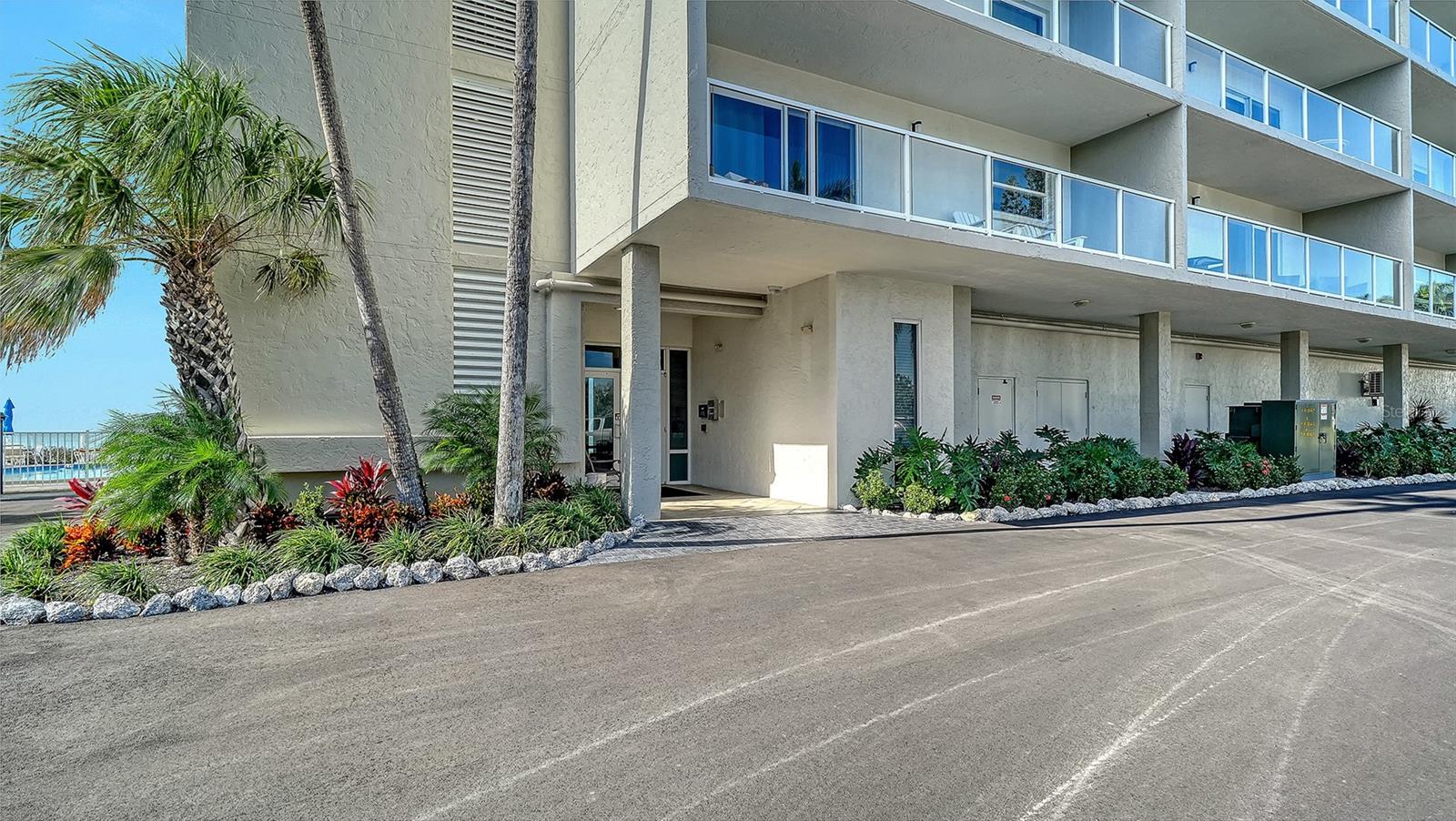 2721 GULF OF MEXICO DR #408